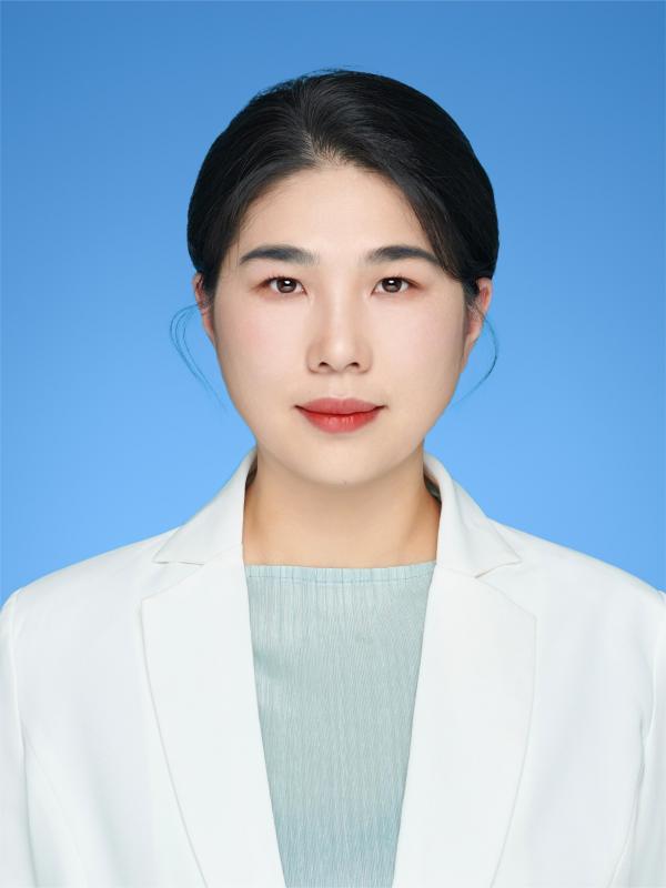 潘梅.jpg 潘梅.jpg